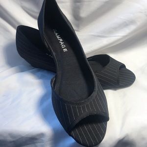 Rampage Black PinStripe Low Wedge